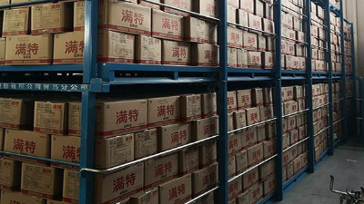 堆垛架在冷库中搬运的注意事项